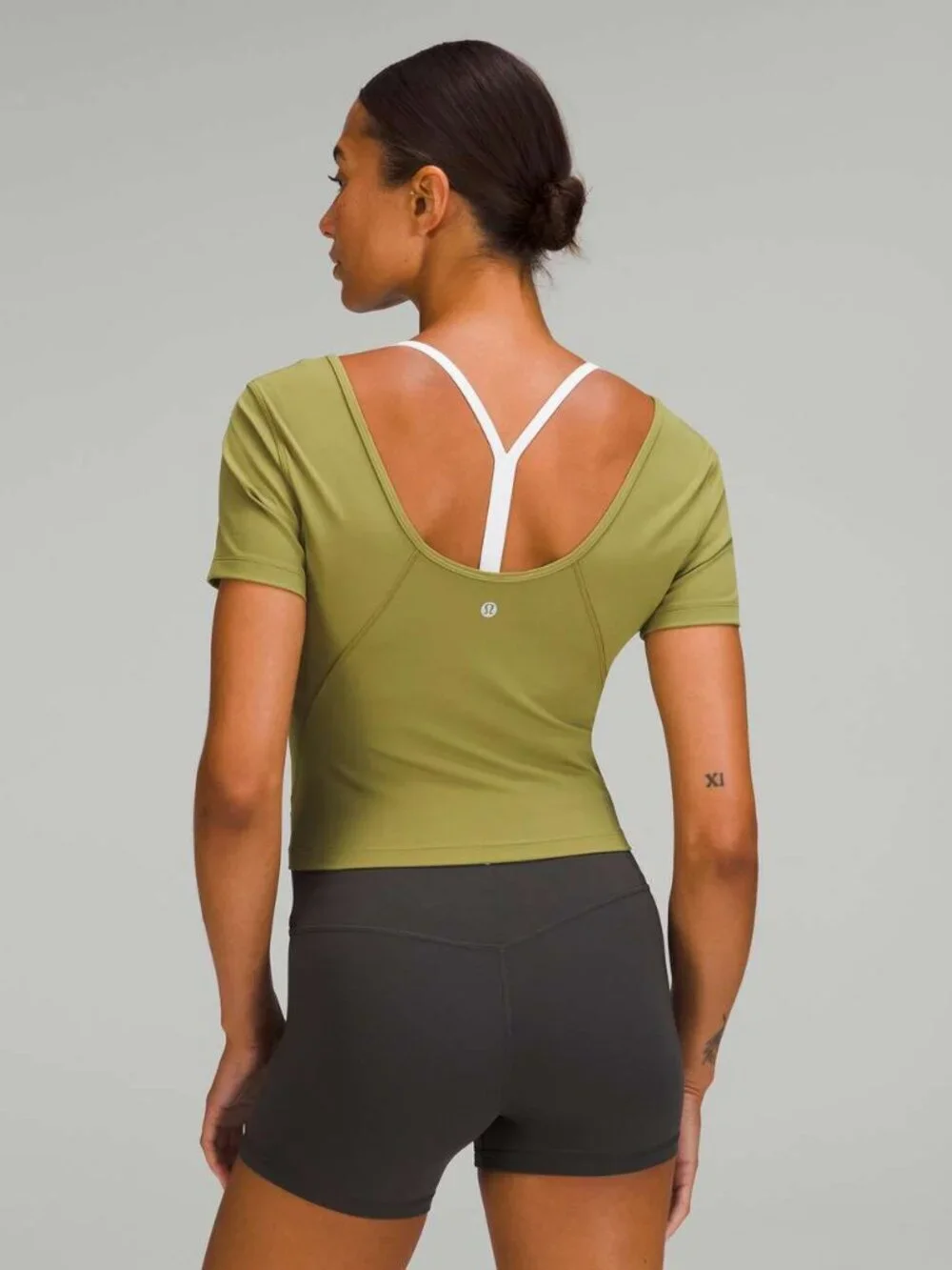 Lululemon Women's Bronze Green Align T-Shirt Size 2 - 38792